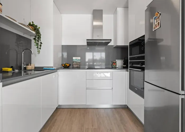 Modern 3br Near The Beach- Le Mirage In Cancelada * Эстепона