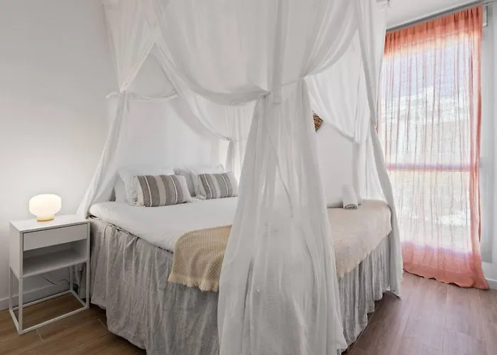 Modern 3br Near The Beach- Le Mirage In Cancelada Апартаменты *