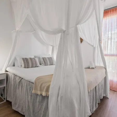 Modern 3br Near The Beach- Le Mirage In Cancelada דירה *