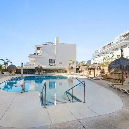 Modern 3br Near The Beach- Le Mirage In Cancelada דירה *