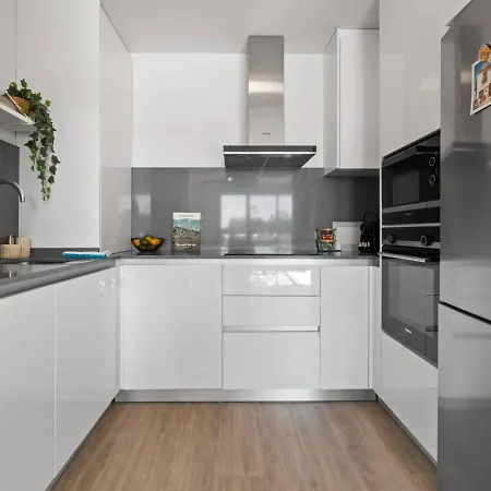 Modern 3br Near The Beach- Le Mirage In Cancelada * Estepona